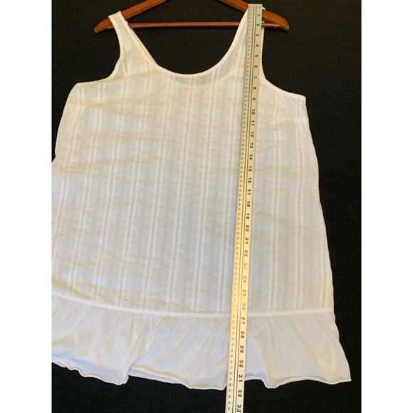 Victorias Secret Womens Top White Sz Large Delicate Tank Style 5” Bottom Ruffle - Picture 7 of 10